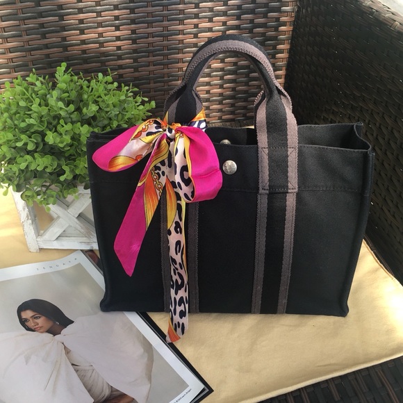 β€οΈBuy Luxury Items 4 Less!π°π°100% Authentic! - Picture 4 of 12